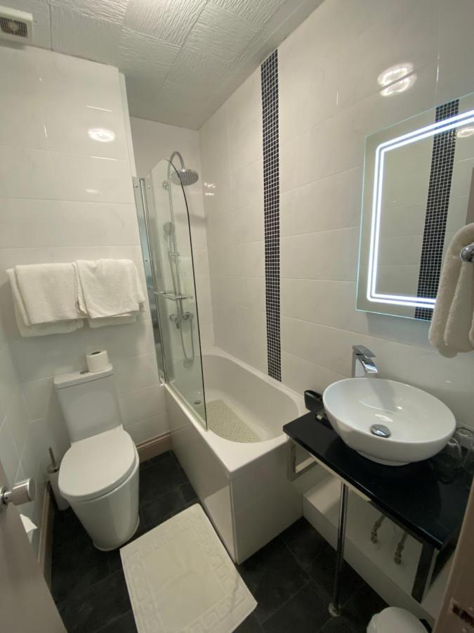ברמינגהאם Woodlands Hotel מראה חיצוני תמונה