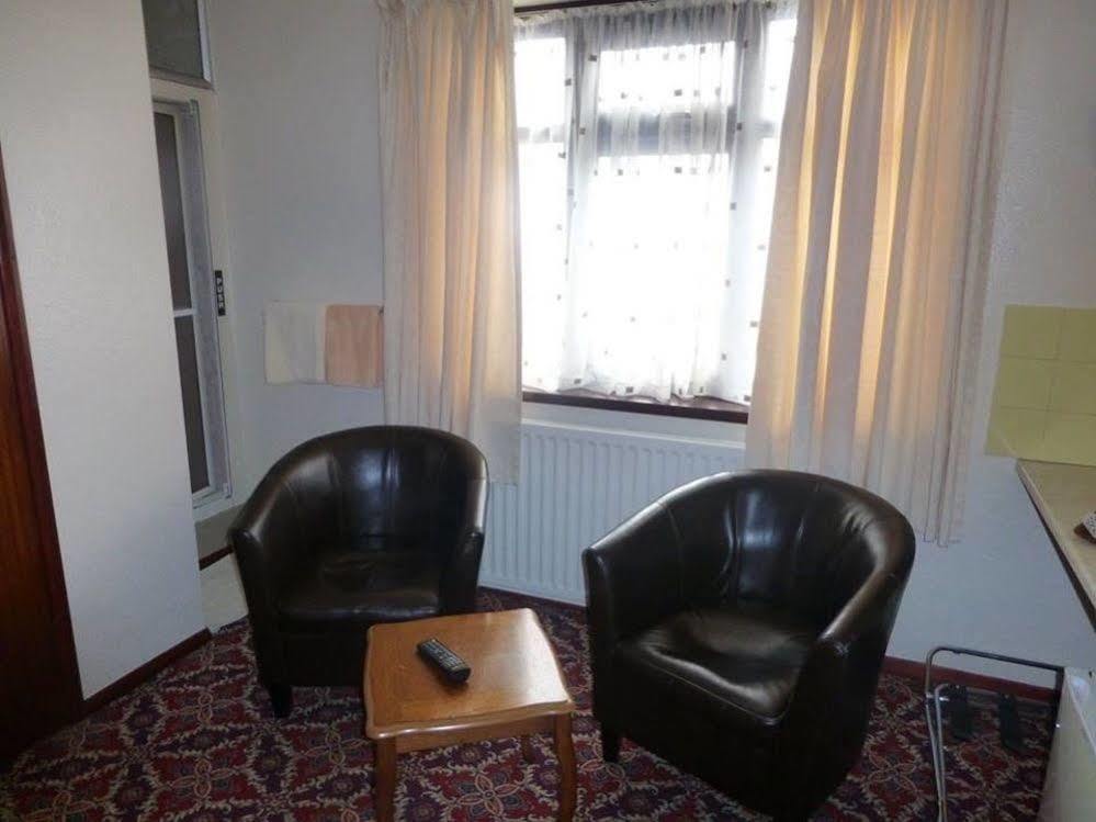 ברמינגהאם Woodlands Hotel מראה חיצוני תמונה