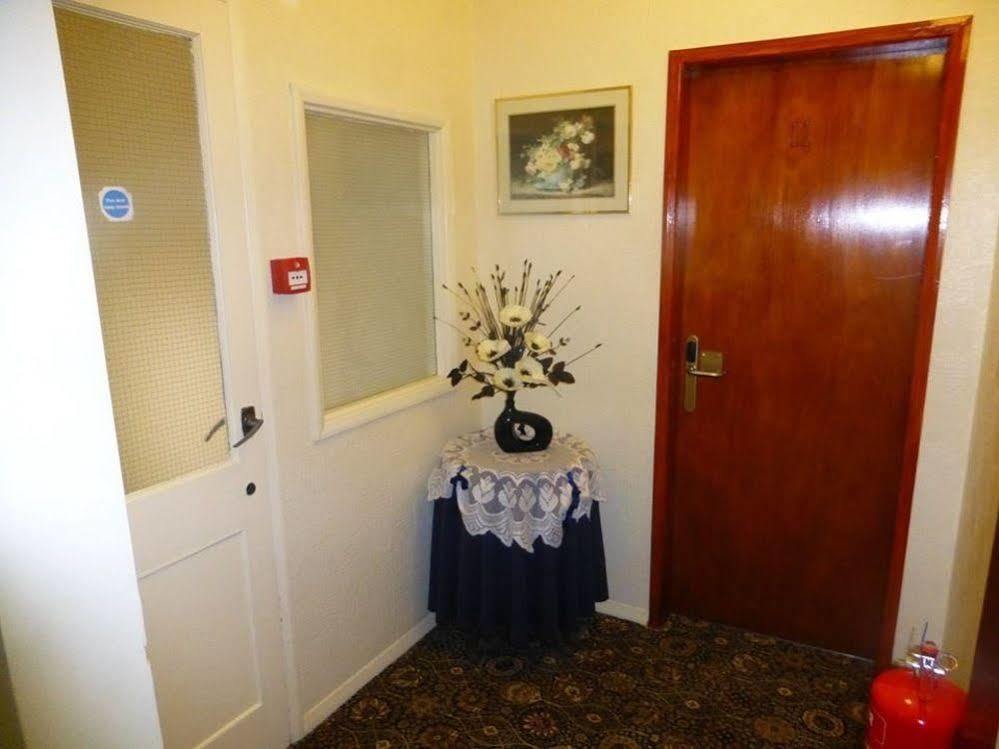 ברמינגהאם Woodlands Hotel מראה חיצוני תמונה